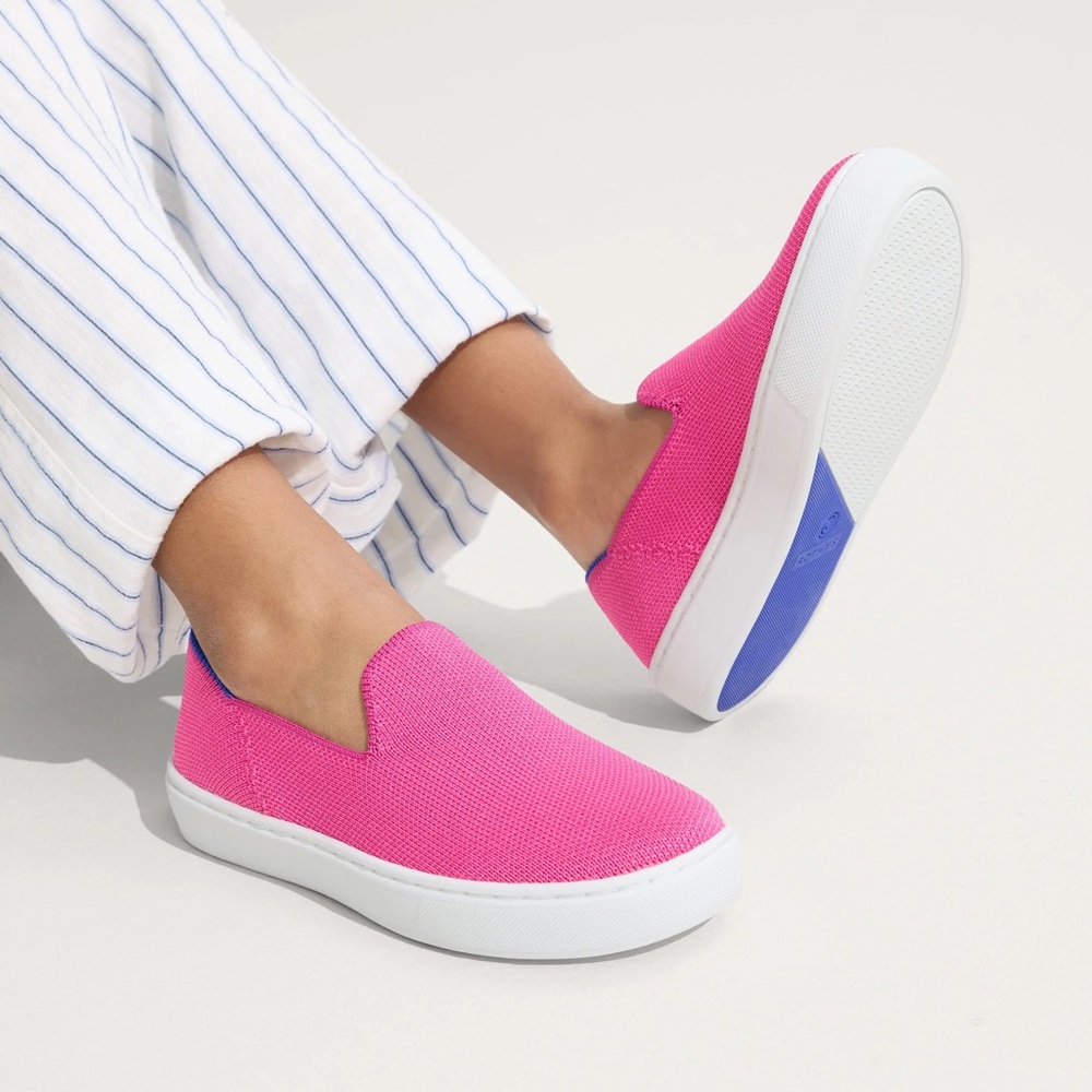 NWT Rothy’s The Kid Sneaker Bubblegum Size K 12